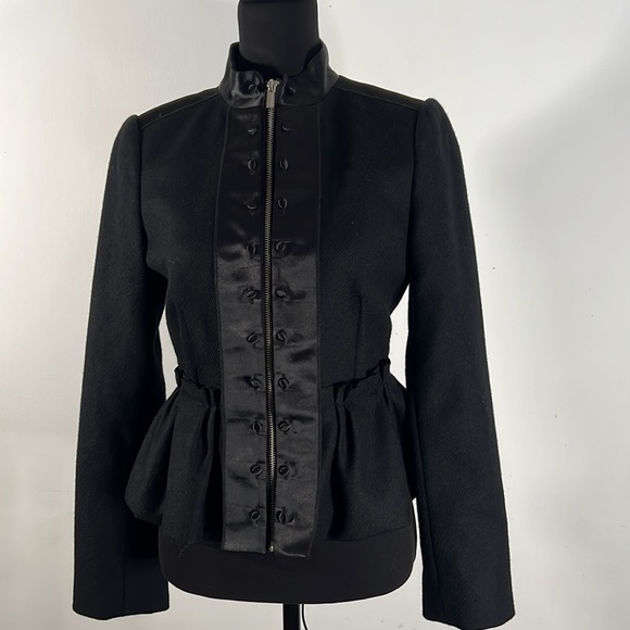 BCBG Maxazria blazer 100% wool - Picture 3 of 12